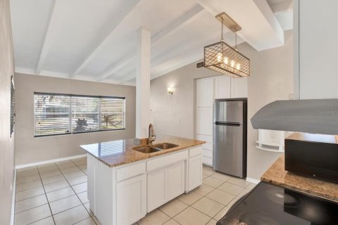 Casa en venta en Lakeland, Florida, 3 dormitorios, 115.2 m2 № 1558391 - foto 6