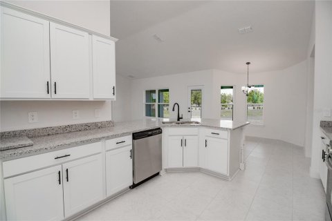 Villa ou maison à vendre à Lake Wales, Floride: 4 chambres, 216.46 m2 № 2215218 - photo 9