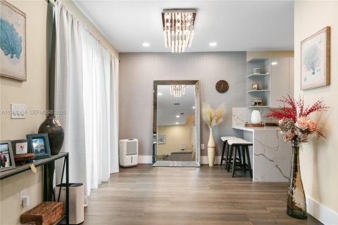 Townhouse in Hollywood, Florida 3 bedrooms, 162.39 sq.m. № 2003099 - photo 4