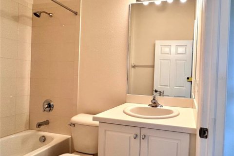 House in Wimauma, Florida 2 bedrooms, 132.39 sq.m. № 2213636 - photo 24