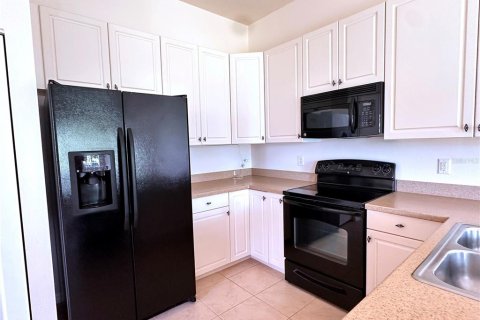 House in Wimauma, Florida 2 bedrooms, 132.39 sq.m. № 2213636 - photo 15