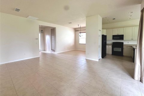 House in Wimauma, Florida 2 bedrooms, 132.39 sq.m. № 2213636 - photo 11