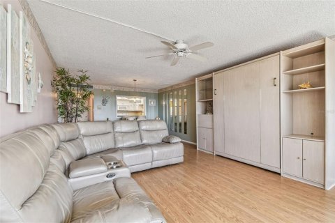 Купить кондоминиум в Редингтон-Шорс, Флорида 3 комнаты, 92.44м2, № 1744500 - фото 8