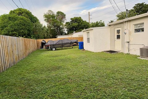 Villa ou maison à vendre à Pompano Beach, Floride: 2 chambres, 57.97 m2 № 2082206 - photo 6