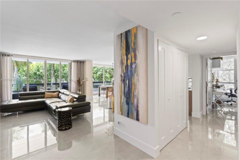 Condominio en venta en Aventura, Florida, 2 dormitorios, 125.7 m2 № 1683895 - foto 16