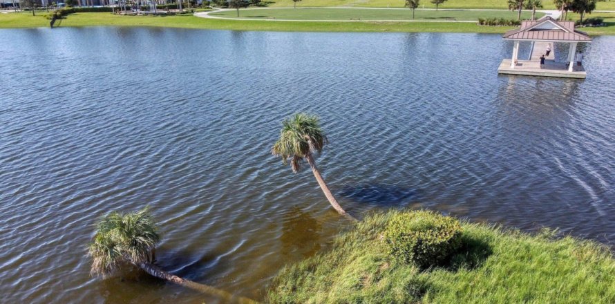 House in Loxahatchee Groves, Florida 3 bedrooms, 181.35 sq.m. № 1185264
