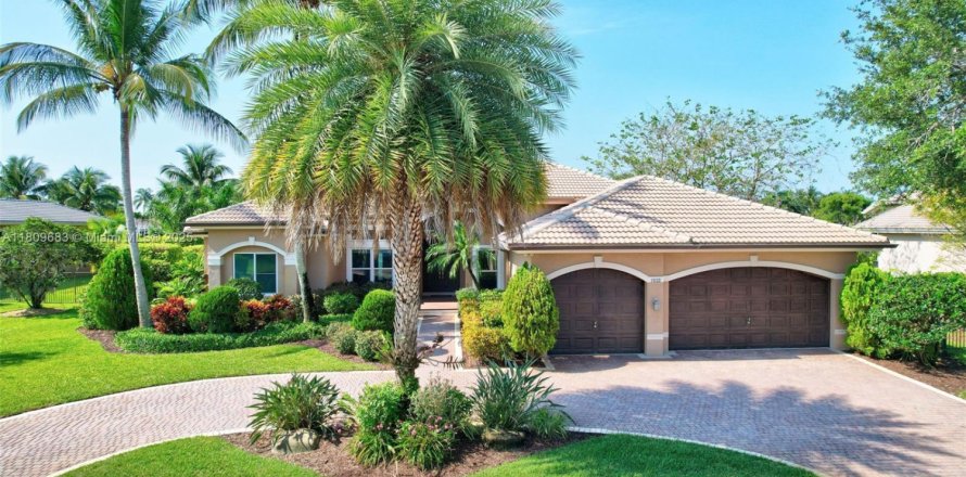 Casa en Davie, Florida 5 dormitorios, 325.34 m2 № 1753158