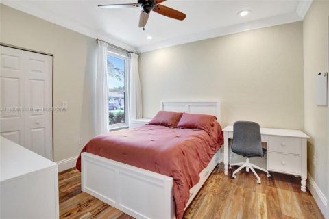 Casa en venta en Davie, Florida, 5 dormitorios, 325.34 m2 № 1753158 - foto 22