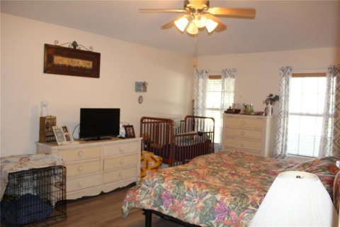 House in Ocala, Florida 4 bedrooms, 193.98 sq.m. № 1755088 - photo 15