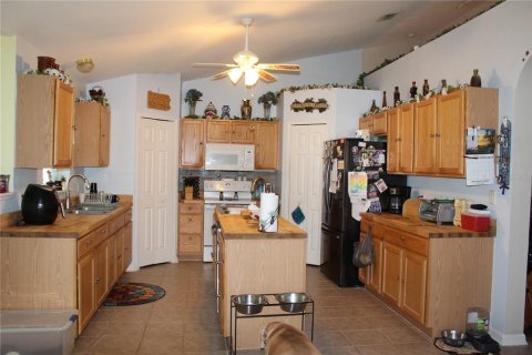 House in Ocala, Florida 4 bedrooms, 193.98 sq.m. № 1755088 - photo 12