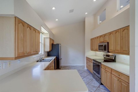 Casa en venta en Palm Harbor, Florida, 3 dormitorios, 209.4 m2 № 1914630 - foto 12