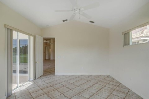 Casa en venta en Palm Harbor, Florida, 3 dormitorios, 209.4 m2 № 1914630 - foto 18
