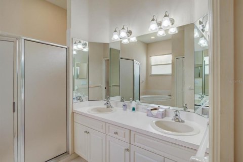 Casa en venta en Palm Harbor, Florida, 3 dormitorios, 209.4 m2 № 1914630 - foto 21