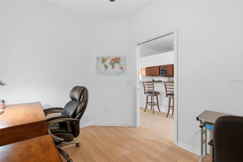 Villa ou maison à vendre à New Port Richey, Floride: 2 chambres, 115.48 m2 № 2200048 - photo 19