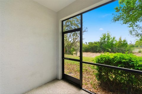 Villa ou maison à vendre à New Port Richey, Floride: 2 chambres, 115.48 m2 № 2200048 - photo 29