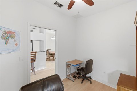 Villa ou maison à vendre à New Port Richey, Floride: 2 chambres, 115.48 m2 № 2200048 - photo 20