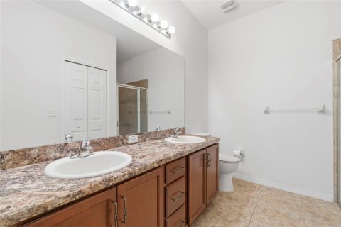 Villa ou maison à vendre à New Port Richey, Floride: 2 chambres, 115.48 m2 № 2200048 - photo 12