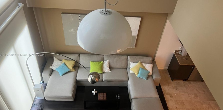 Condo in Hallandale Beach, Florida, 2 bedrooms  № 1867606