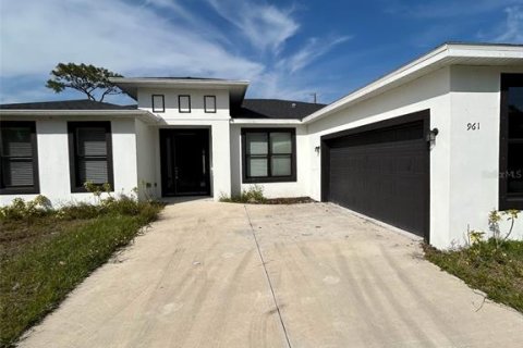 Casa en alquiler en Palm Bay, Florida, 4 dormitorios, 220.18 m2 № 1866949 - foto 1