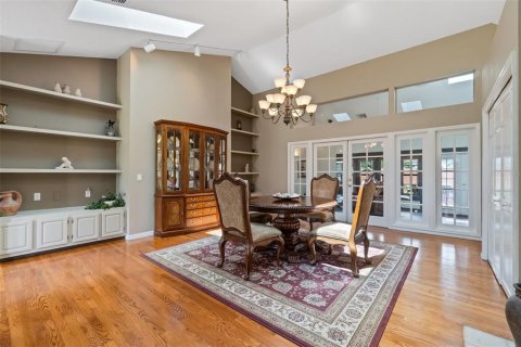 House in Orlando, Florida 4 bedrooms, 257.99 sq.m. № 1783189 - photo 18