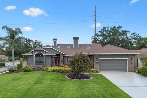 House in Orlando, Florida 4 bedrooms, 257.99 sq.m. № 1783189 - photo 2