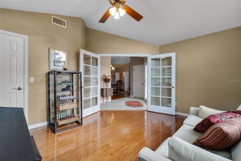 House in Orlando, Florida 4 bedrooms, 257.99 sq.m. № 1783189 - photo 11