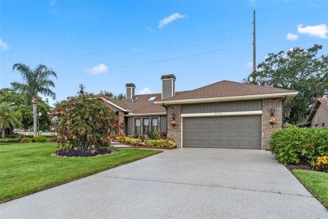 House in Orlando, Florida 4 bedrooms, 257.99 sq.m. № 1783189 - photo 3
