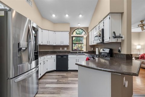 House in Orlando, Florida 4 bedrooms, 257.99 sq.m. № 1783189 - photo 26