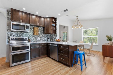 Villa ou maison à vendre à Saint Petersburg, Floride: 3 chambres, 99.87 m2 № 2151799 - photo 8