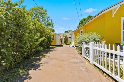 Villa ou maison à vendre à Saint Petersburg, Floride: 3 chambres, 99.87 m2 № 2151799 - photo 23