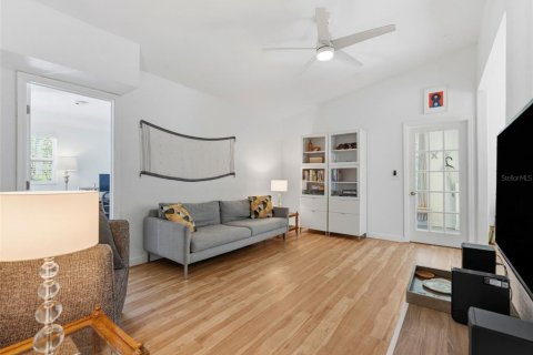 Villa ou maison à vendre à Saint Petersburg, Floride: 3 chambres, 99.87 m2 № 2151799 - photo 10