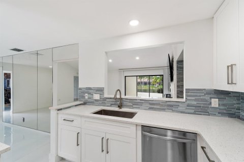 Touwnhouse à vendre à Palm Beach Gardens, Floride: 3 chambres, 196.02 m2 № 2403821 - photo 18