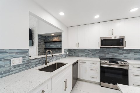 Touwnhouse à vendre à Palm Beach Gardens, Floride: 3 chambres, 196.02 m2 № 2403821 - photo 17