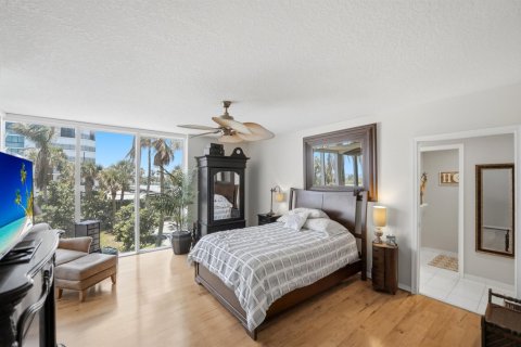 Condo in Hutchinson Island South, Florida, 3 bedrooms  № 2083589 - photo 26