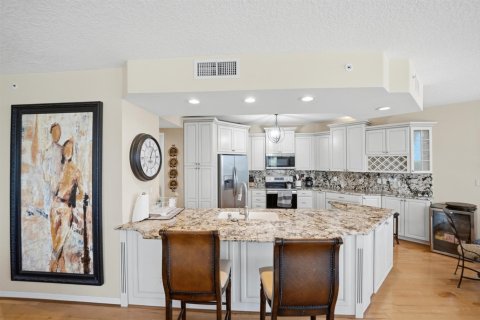 Condo in Hutchinson Island South, Florida, 3 bedrooms  № 2083589 - photo 29