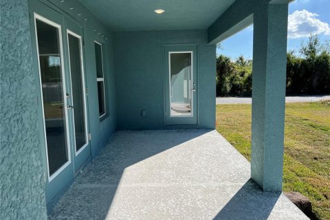 Casa en venta en Port Charlotte, Florida, 4 dormitorios, 216.46 m2 № 1364465 - foto 12