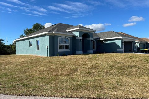 Casa en venta en Port Charlotte, Florida, 4 dormitorios, 216.46 m2 № 1364465 - foto 2