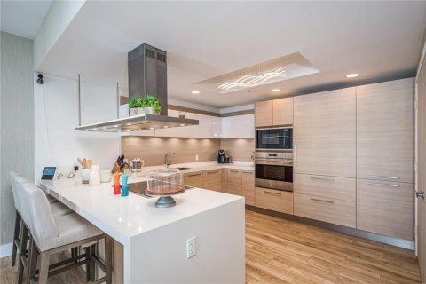 Condominio en venta en North Miami Beach, Florida, 2 dormitorios, 168.8 m2 № 2084486 - foto 21