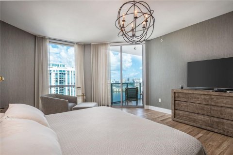 Condominio en venta en North Miami Beach, Florida, 2 dormitorios, 168.8 m2 № 2084486 - foto 28
