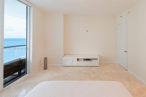 Купить кондоминиум в Санни-Айлс-Бич, Флорида 3 спальни, 183.85м2, № 2036294 - фото 10