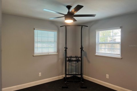 House in Merrit Island, Florida 3 bedrooms, 121.7 sq.m. № 2236296 - photo 18