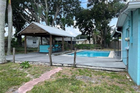 House in Merrit Island, Florida 3 bedrooms, 121.7 sq.m. № 2236296 - photo 24