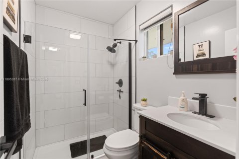 Купить виллу или дом в Пемброк-Пайнс, Флорида 3 спальни, 143.07м2, № 1947284 - фото 19