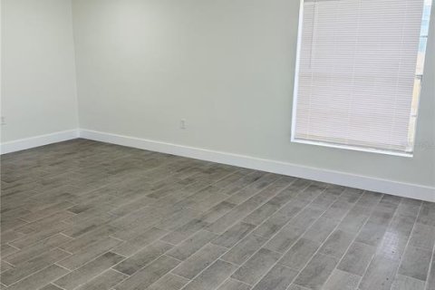 House in Bradenton, Florida 2 bedrooms, 75.81 sq.m. № 1911357 - photo 4