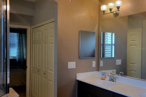 House in Venice, Florida 2 bedrooms, 146.04 sq.m. № 1635893 - photo 20