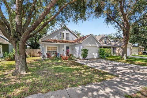 House in Valrico, Florida 4 bedrooms, 130.25 sq.m. № 1912701 - photo 3