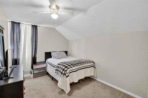 House in Valrico, Florida 4 bedrooms, 130.25 sq.m. № 1912701 - photo 30