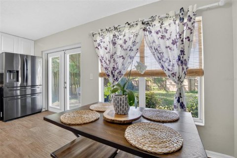 House in Valrico, Florida 4 bedrooms, 130.25 sq.m. № 1912701 - photo 14