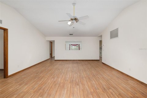 Casa en venta en Ocala, Florida, 2 dormitorios, 160.54 m2 № 1802196 - foto 5