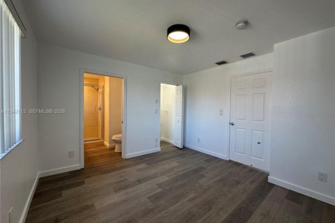 Touwnhouse à louer à Hallandale Beach, Floride: 2 chambres, 134.71 m2 № 1999164 - photo 28